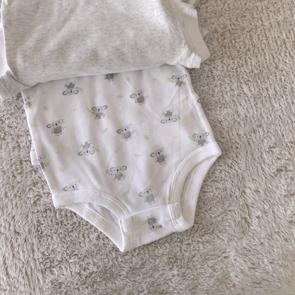 Baby’s 4 pieces bodysuit set - Picture 1 of 4